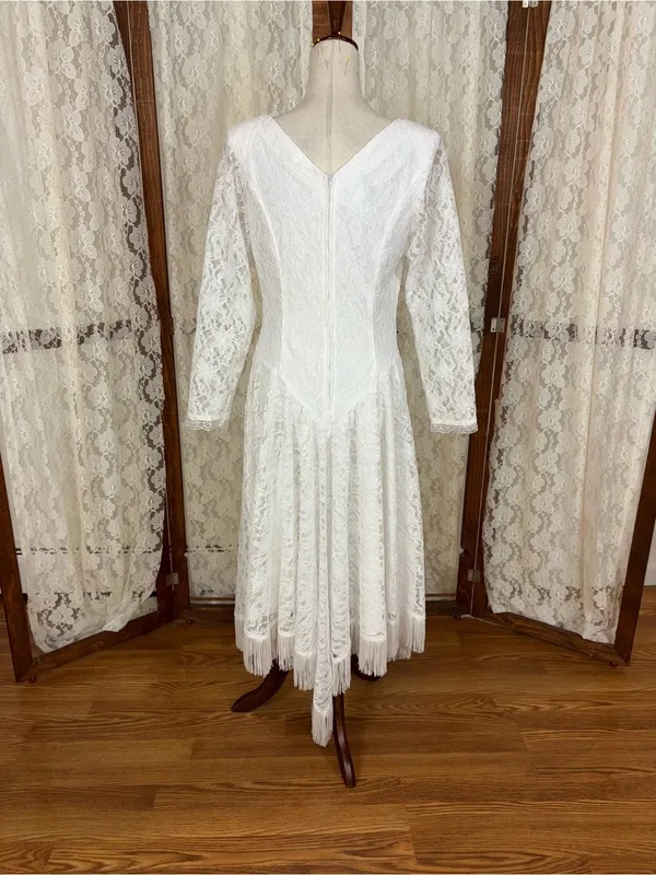 Beautiful Vintage 90s Western Collection Tea Length Wedding Dress - Image 8