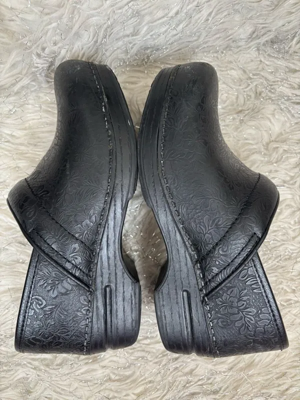 Dansko Black Floral-Embossed Women’s Leather Professional‎ Clogs Size 36 - Image 3