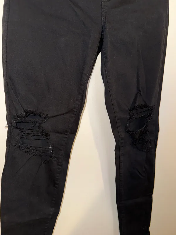 American Eagle Black Jeans - Image 3