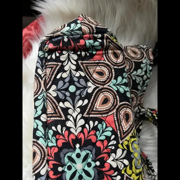 Vera Bradley Floral Tote Bag - Stylish & Functional - Image 6