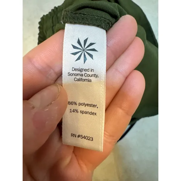 ATHLETA Hudson Board Travel Olive Green Athletic‎ Shorts Sz 0 - Image 4