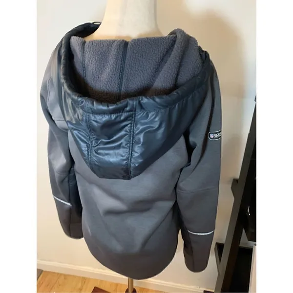 Under Armour Patriots jacket with hood size small women’s hoodie gray warm winte - Image 3