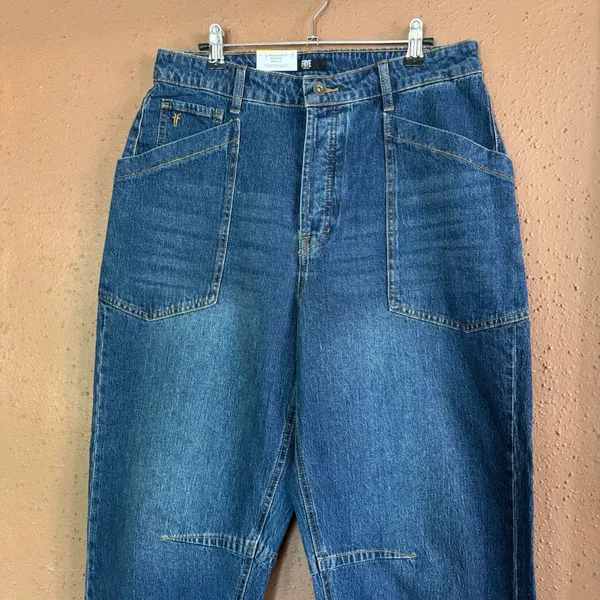 Frye Barrel Jean Medium Wash High Rise Button Fly Denim Size 8 NEW - Image 2