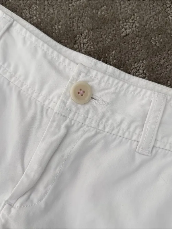 Lilly Pulitzer Solid White Flat Front Low Rise Chino Shorts 2 2.5 Inch Inseam - Image 2