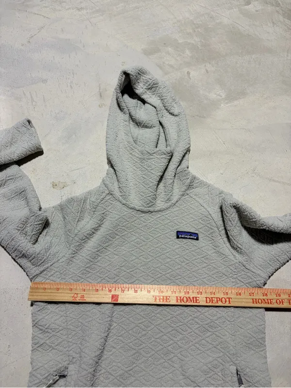 Patagonia women’s diamond capra hoody small - Image 3