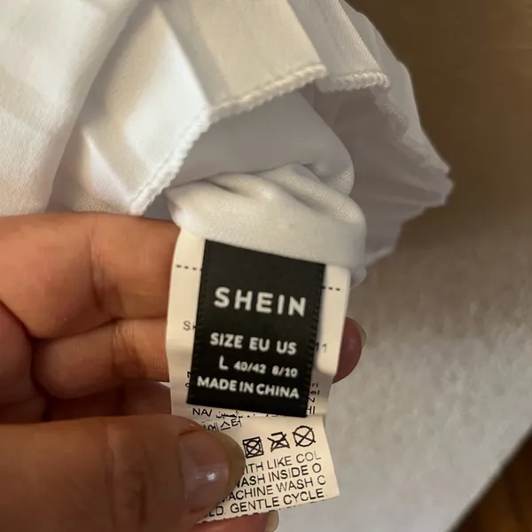 Shein White Pleated Sleeveless Blouse Size Large | Basic Versatile Top - Image 5