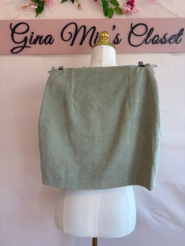 Blu Pepper Corduroy Skirt in Sage Green, Size Small - Image 2