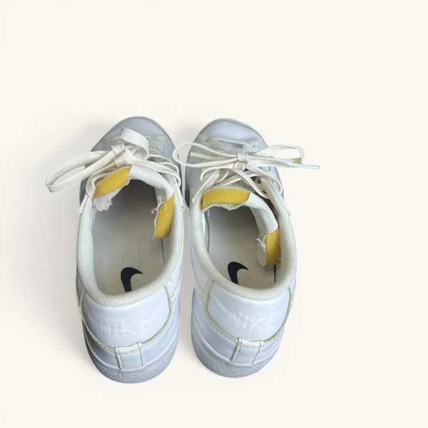 Nike Blazer Low Platform Triple White Womens 8.5 Sneakers DD0292-100‎ - Image 5