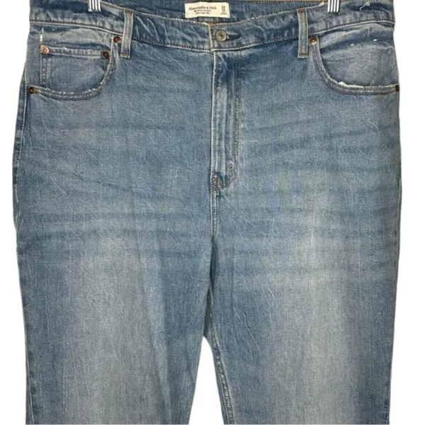 Abercrombie & Fitch Ankle Straight Ultra High Rise Jeans Size 34 / 18 L - Image 3