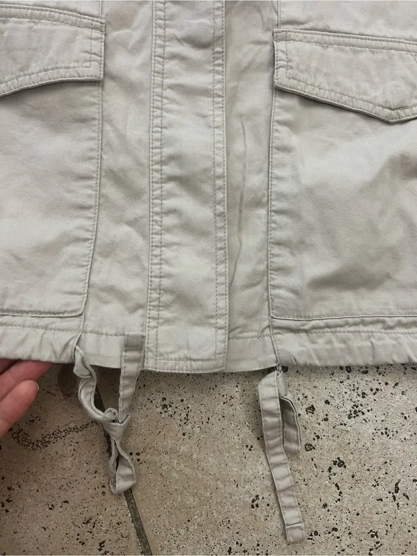 Like new Gap women Lightweight full zip Beige Utility Jacket size M - Image 2