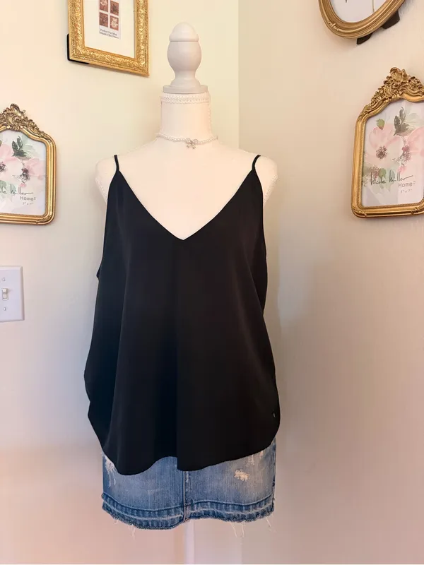 Abercrombie & Fitch Black Satin V-Neck Cami - Image 3
