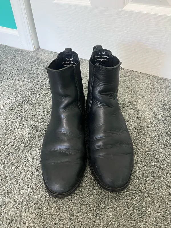 Black Duchess Thursday Boot Size 8 - Image 2