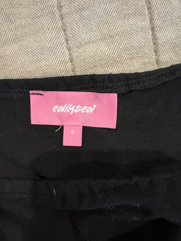 Edikted Mini Skirt - Image 3