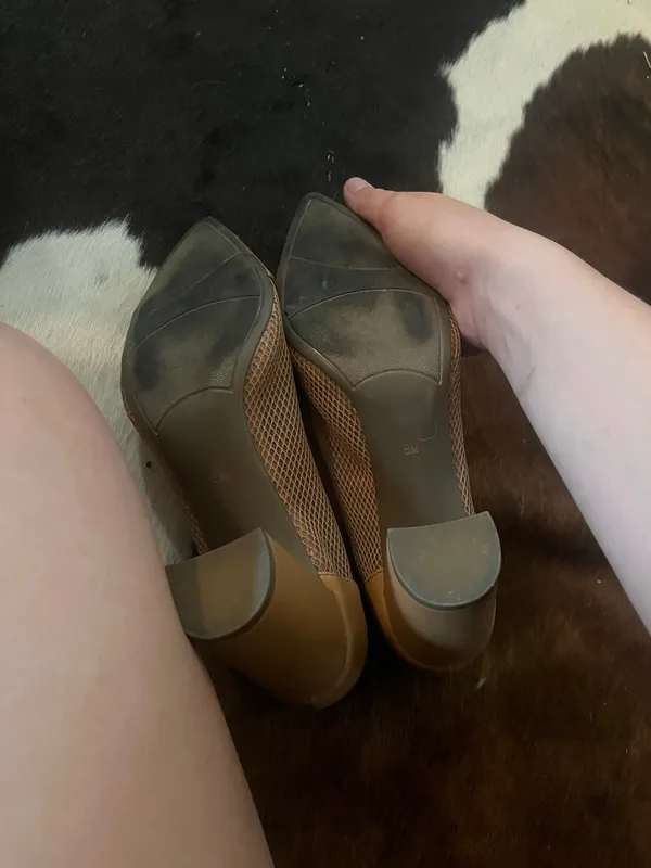 Ladies tan mesh chunky heels - Image 5