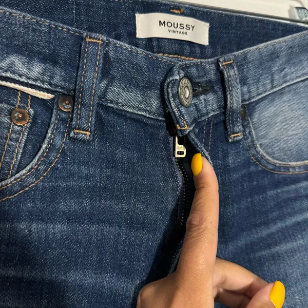 Moussy Vintage‎ Warren Skinny Blue Jeans Raw Hem Size 24 Designer Minimalist - Image 11