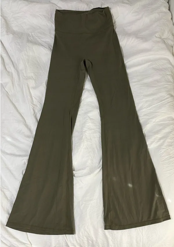 green flared leggings Size XS - Image 2