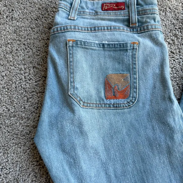 Citizens Of Humanity Light Wash Flare Jeans Size 28 Embroidered Details Flaws - Image 2