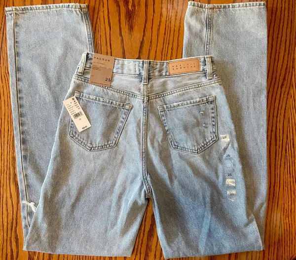 PacSun Ripped Boyfriend Jeans 90s High-Rise Light Wash Distressed 25 - Image 4