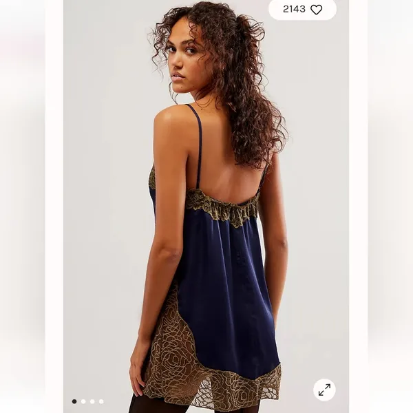 Free People #137- Intimately Aries Rising Lace Mini Slip Dress In Navy NWOT - Image 5