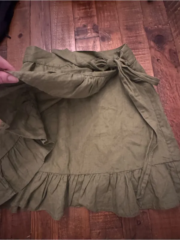 BODEN Asymmetrical Ruffle‎ Wrap Skirt Green Size 10 - Image 3