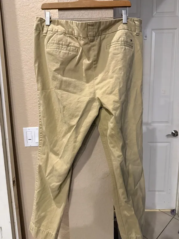 Tommy Hilfiger Khaki Pants Size 18 - Image 8