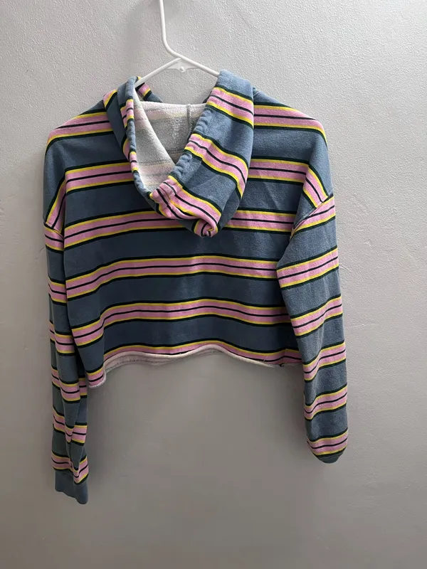 Striped cropped long sleeve gold rush  - Image 3