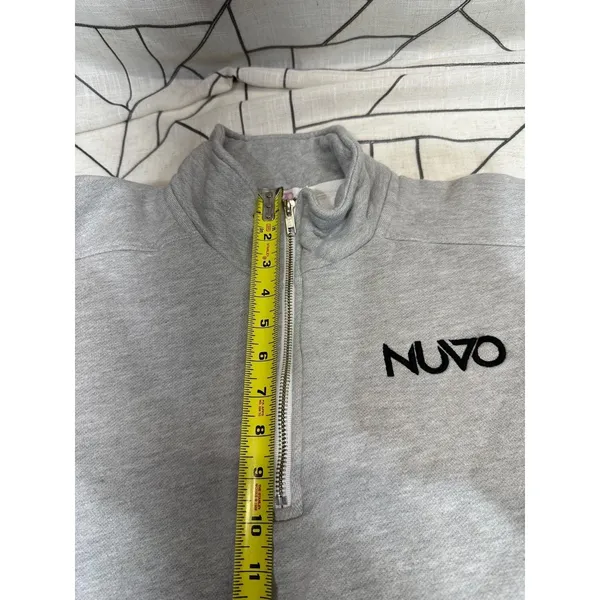 Nuvo‎ Cropped Quarter-Zip Sweatshirt High Collar Embroidered Gray Womens Size M - Image 10
