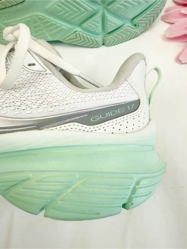Saucony Guide 17 Women’s Running Shoes Lace Up Sneakers White Jade Green - Image 10