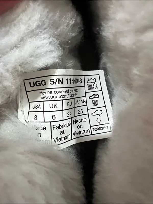 UGG Ultra Mini Platform Hi Shine Silver Boots Women’s 8 NWOB - Image 9