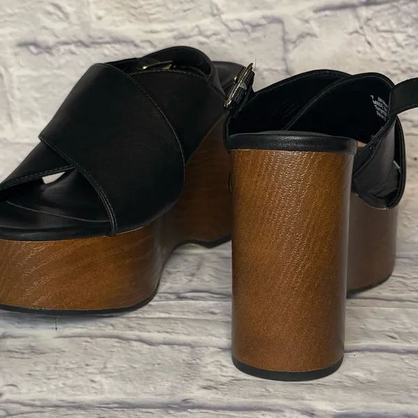 Universal Threads Black Platform Wedges - Image 4