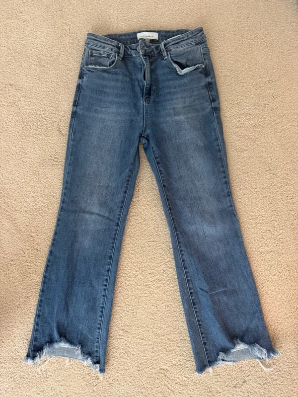 Womens Risen Blue Ankle-Length Frayed Hem Jeans - Image 2