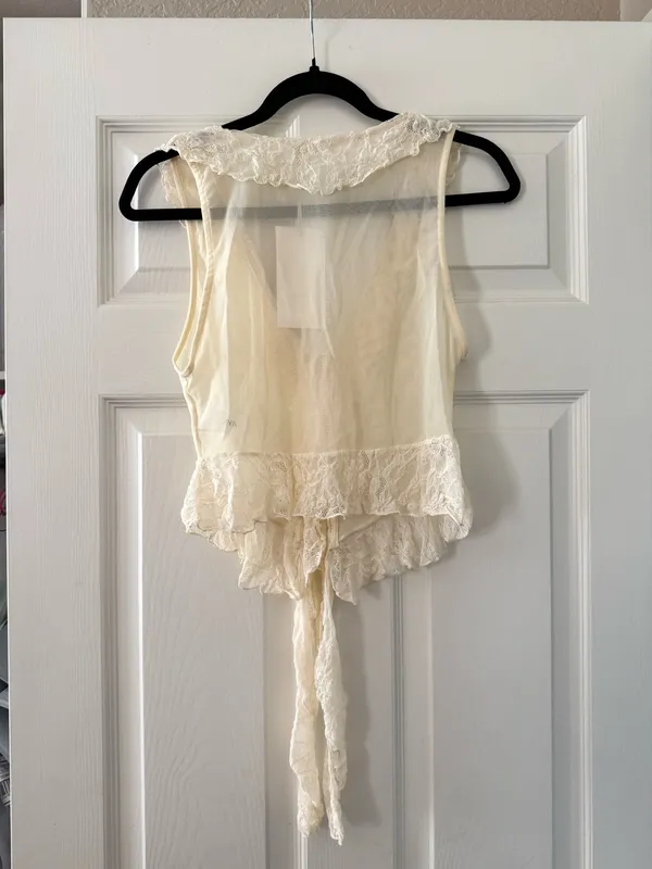 BNWT Zara Cream Ruffled Lace Top   - Image 9