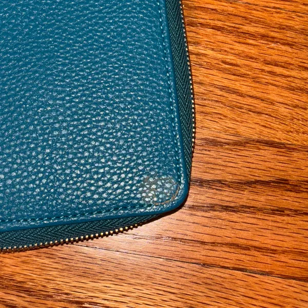 Jewell Wristlet Blue - Image 3