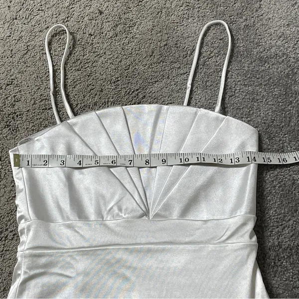 Lulu’s Little White Satin Dress, Size medium, NWT‎ - Image 13