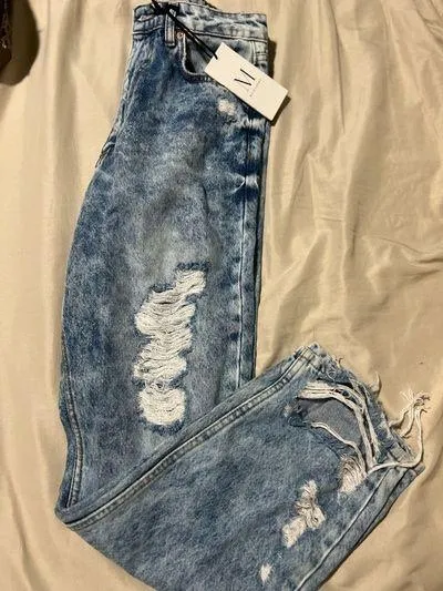 Muselooks Distressed acid boyfriend jeans - Image 3