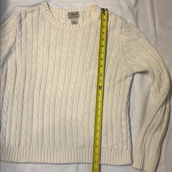 L.L. Bean Collegiate Preppy Women's Cream Cable Crewneck Sweater SZ M 100%Cotton - Image 4