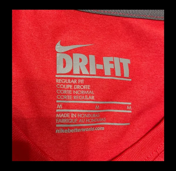 Nike Red/ orange-ish Dri-fit shortsleeved top- size Medium. - Image 6