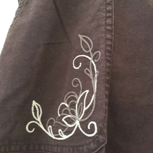 FINAL MARKDOWN Ladies basic editions shorts medium Brown - Image 2
