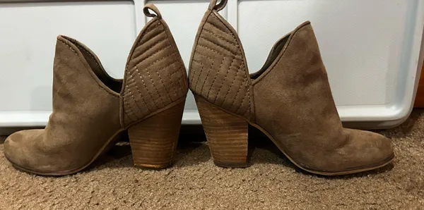 Brown hells shoes Size 6 - Image 2