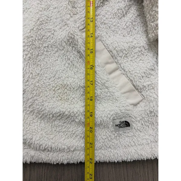 The North Face Fuzzy Quarter-Zip Fleece Pullover – Women’s Medium - Image 4