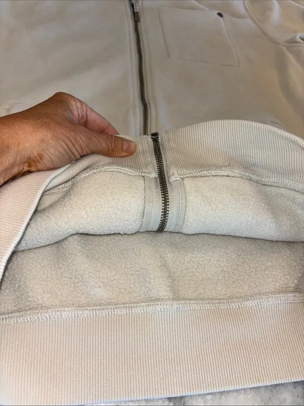 Vuori Cream Zip Hoodie with Minimal Logo - Image 4