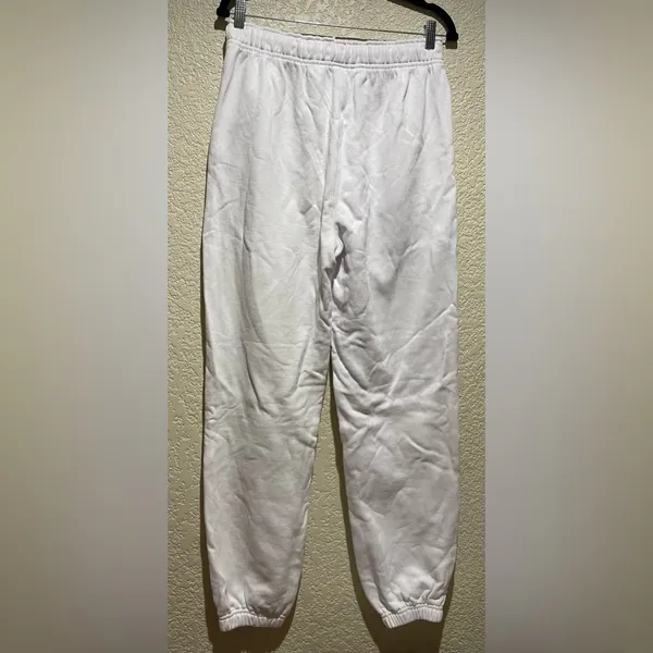 ALO Yoga NWT Accolade White Joggers Size S Oversized - Image 3