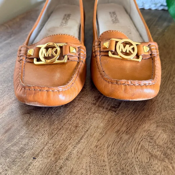 Michael Kors Fulton Loafers Womens 7.5 Tan Leather Studded Logo Preppy Moccasin - Image 13