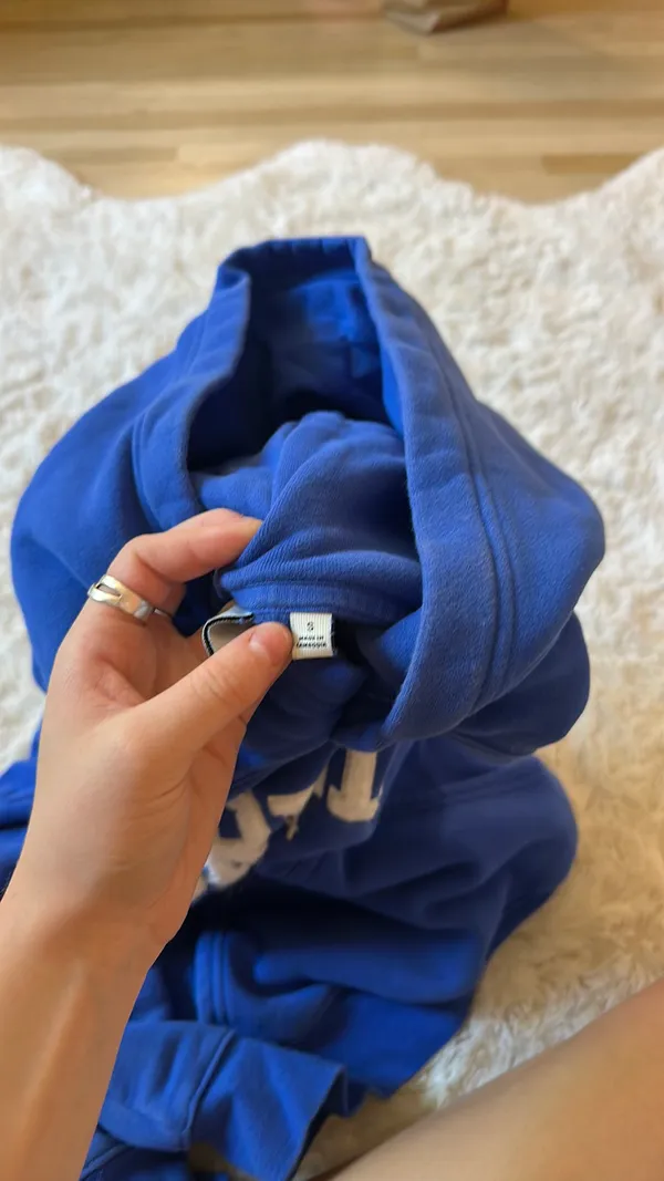 Aritzia Jazz Blue sweatfleece hoodie size small - Image 5