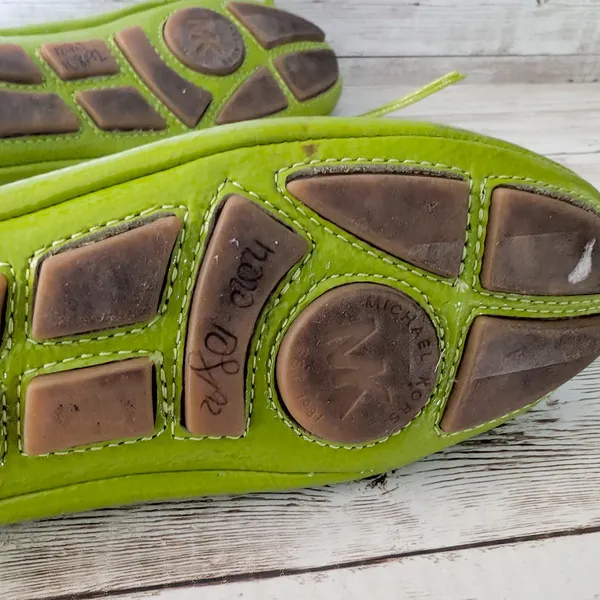 Michael Kors Flats - Green Flats Size 6.5 M - Leather Upper - Cosmetic Issues - Image 14