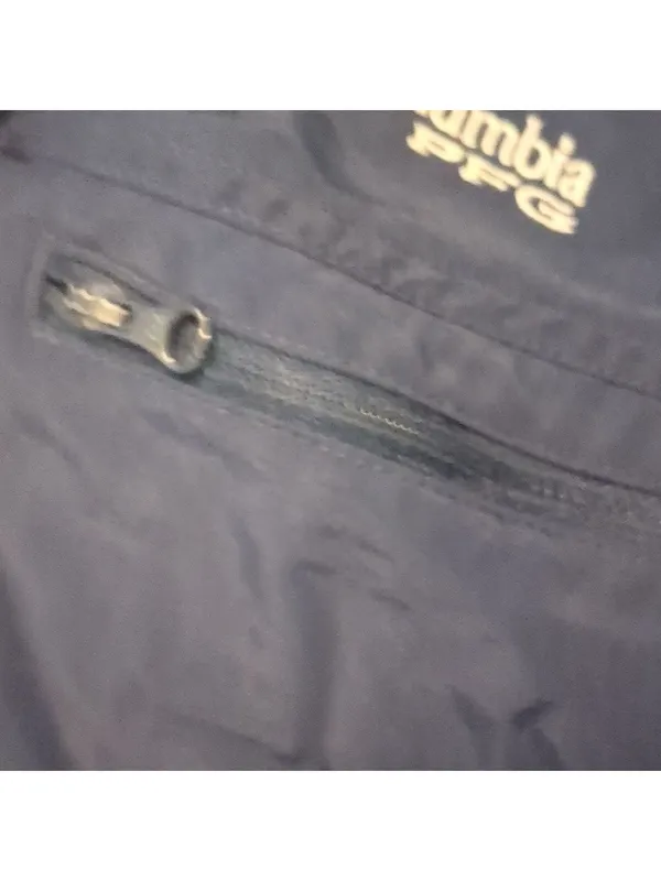 Columbia navy blue performance fishing gear shorts size medium - Image 7
