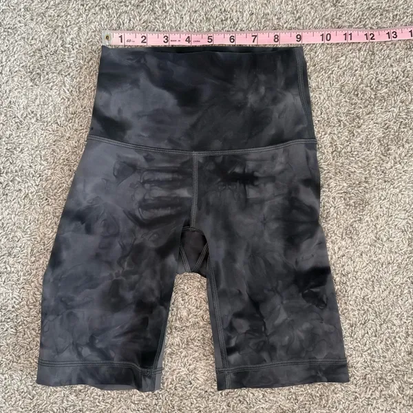 Lululemon Wunder Train High-Rise Biker Shorts Size 0 - Image 4
