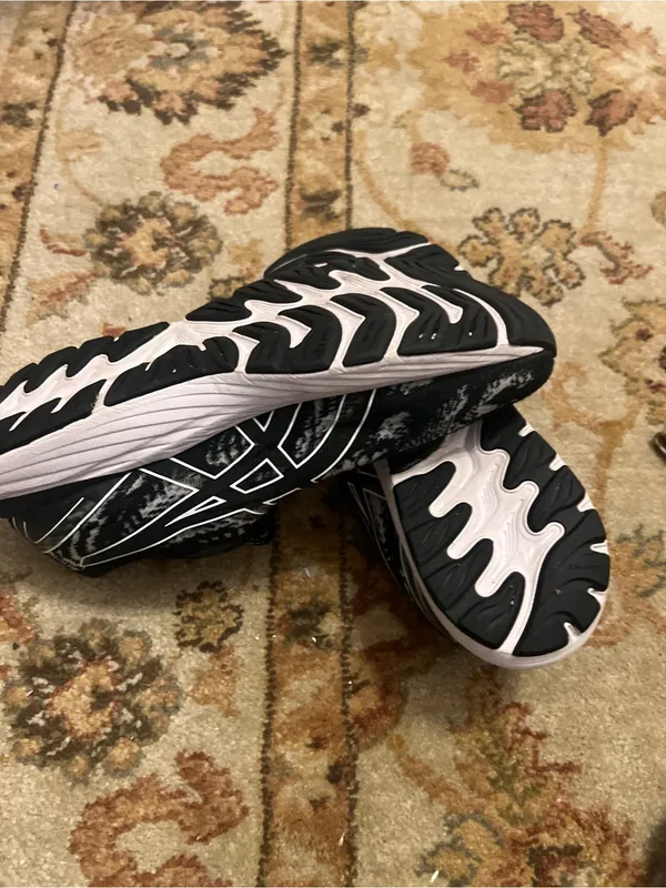 Asics Black and White Women's Athletic Running Shoes - Image 5