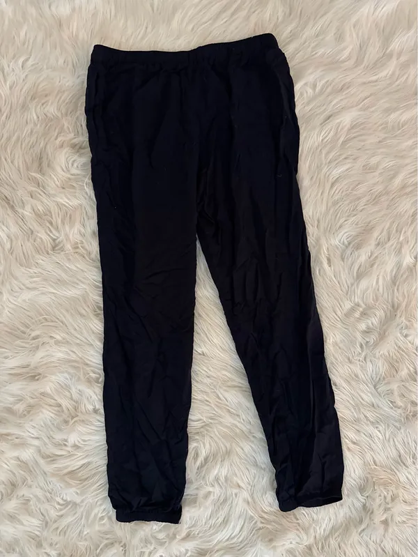 Uniqlo Navy Lightweight Pants - Image 3