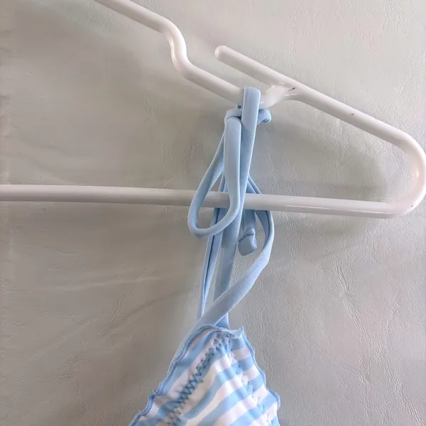 Shade & Shore Blue Striped‎ Tie Front Ruffle Cottagecore Swimsuit Medium NEW - Image 4